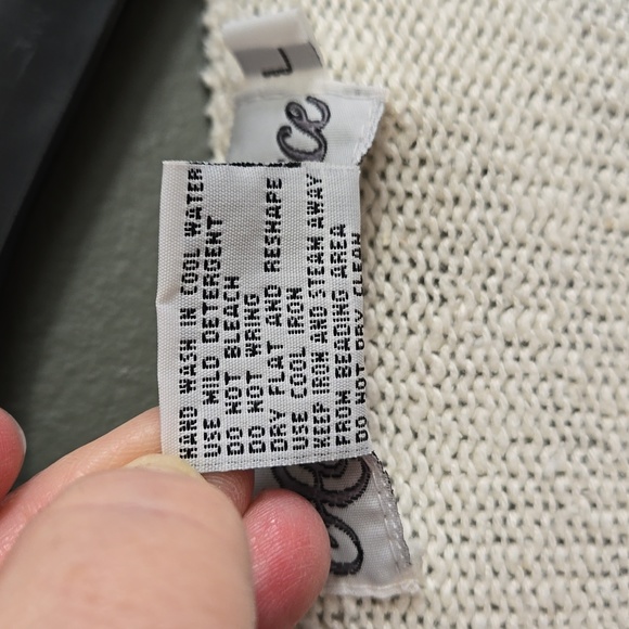 Alexa Grace Sweater - Picture 5 of 5